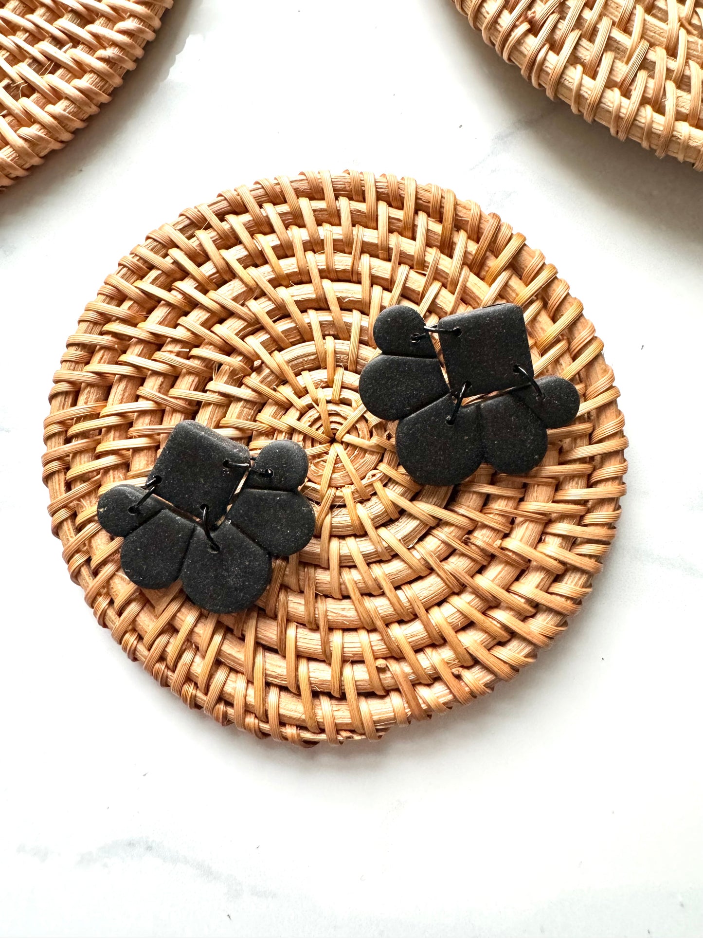 Black Scalloped Fan Studs