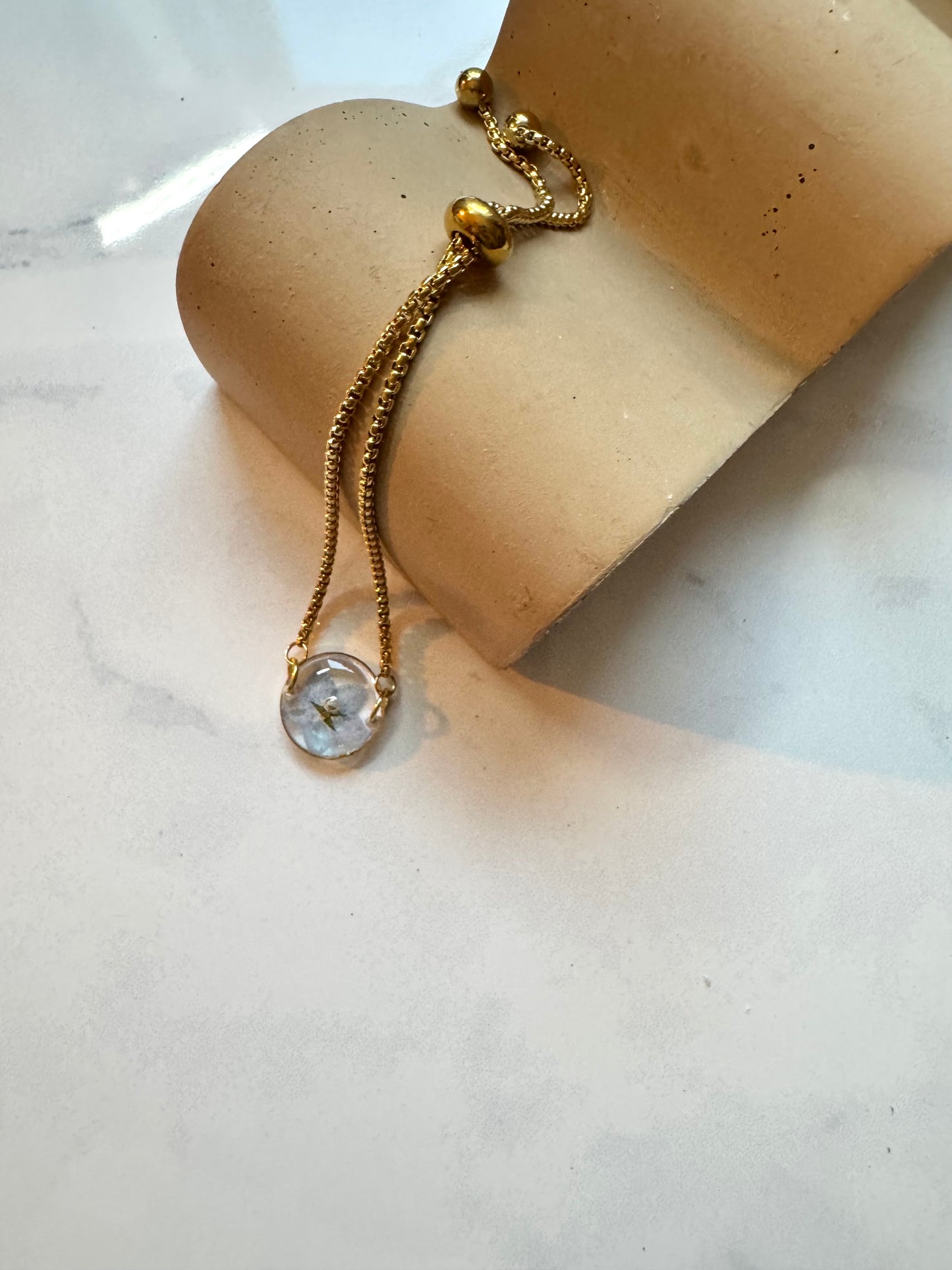 Forget Me Not Flower Gold Circle Bracelet