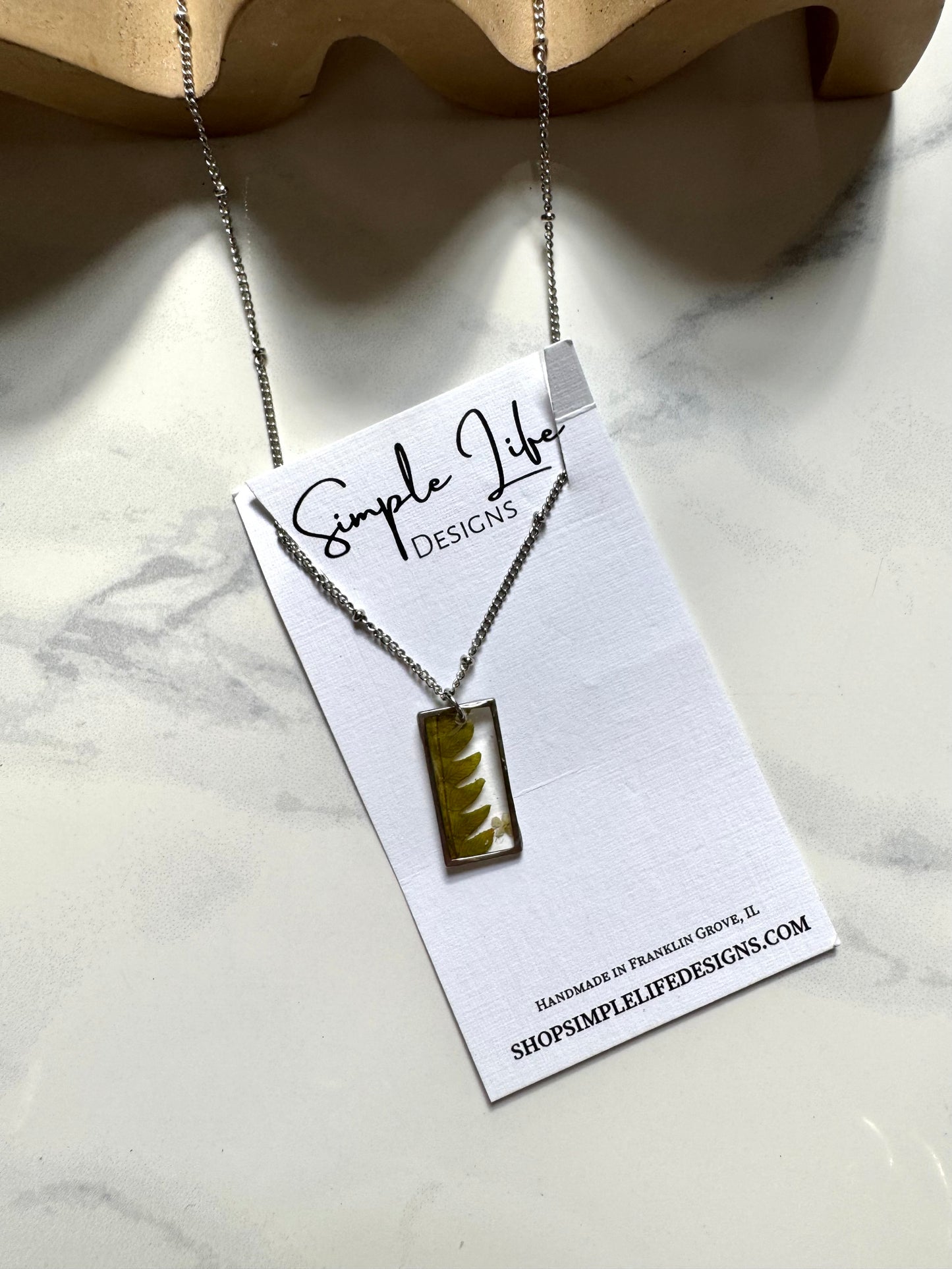 Black Leaf Rectangle