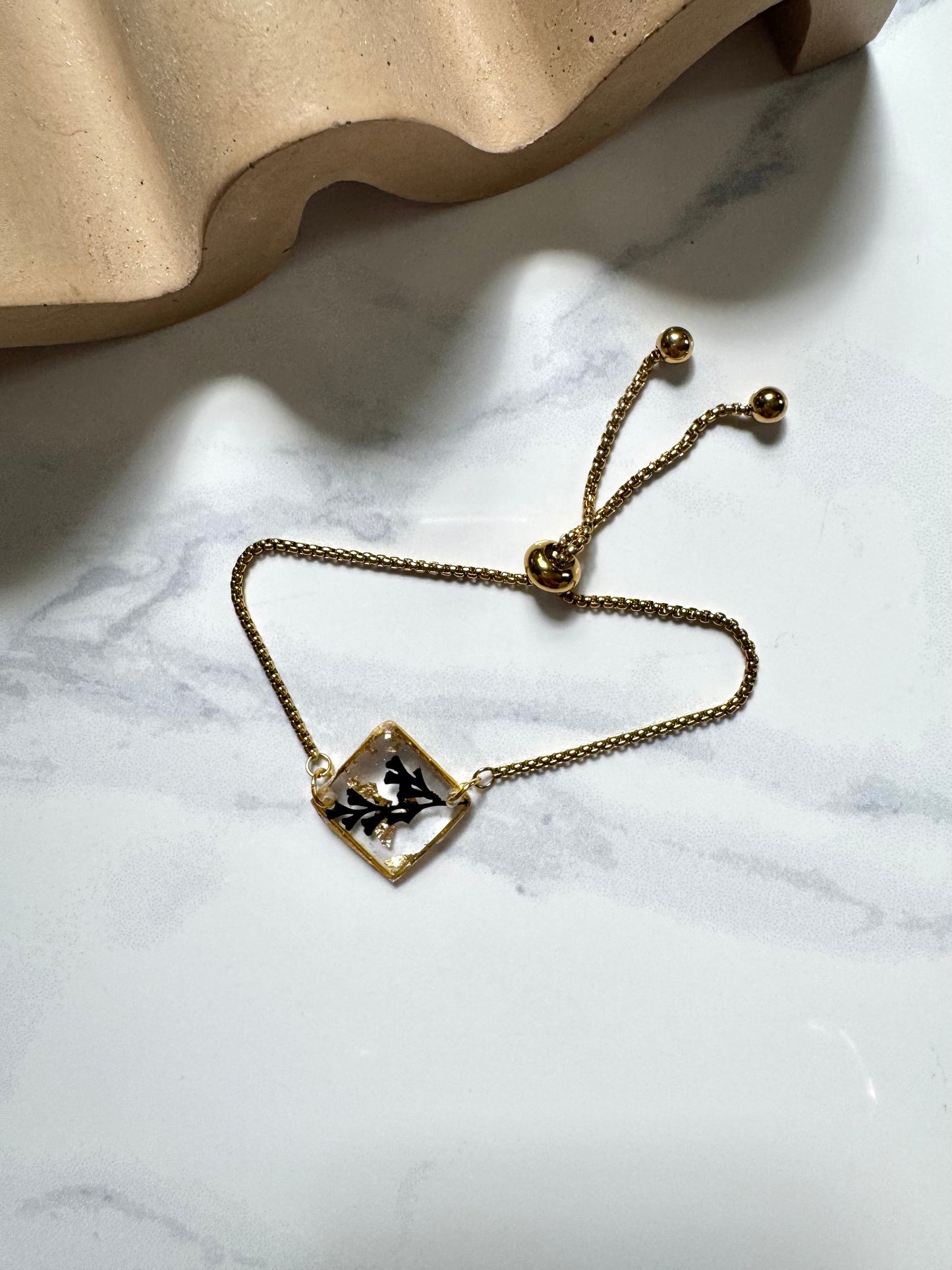 Black Leaf Square Bracelet