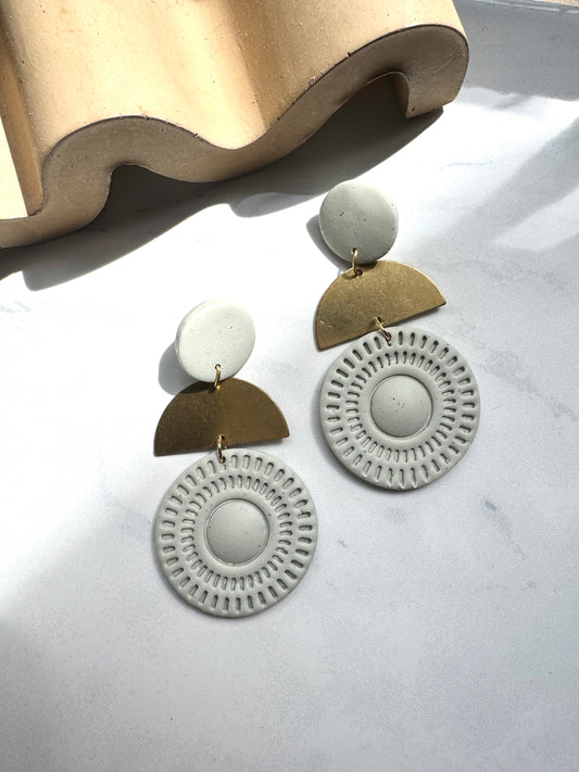 Boho Circle Dangles- Pale Sage