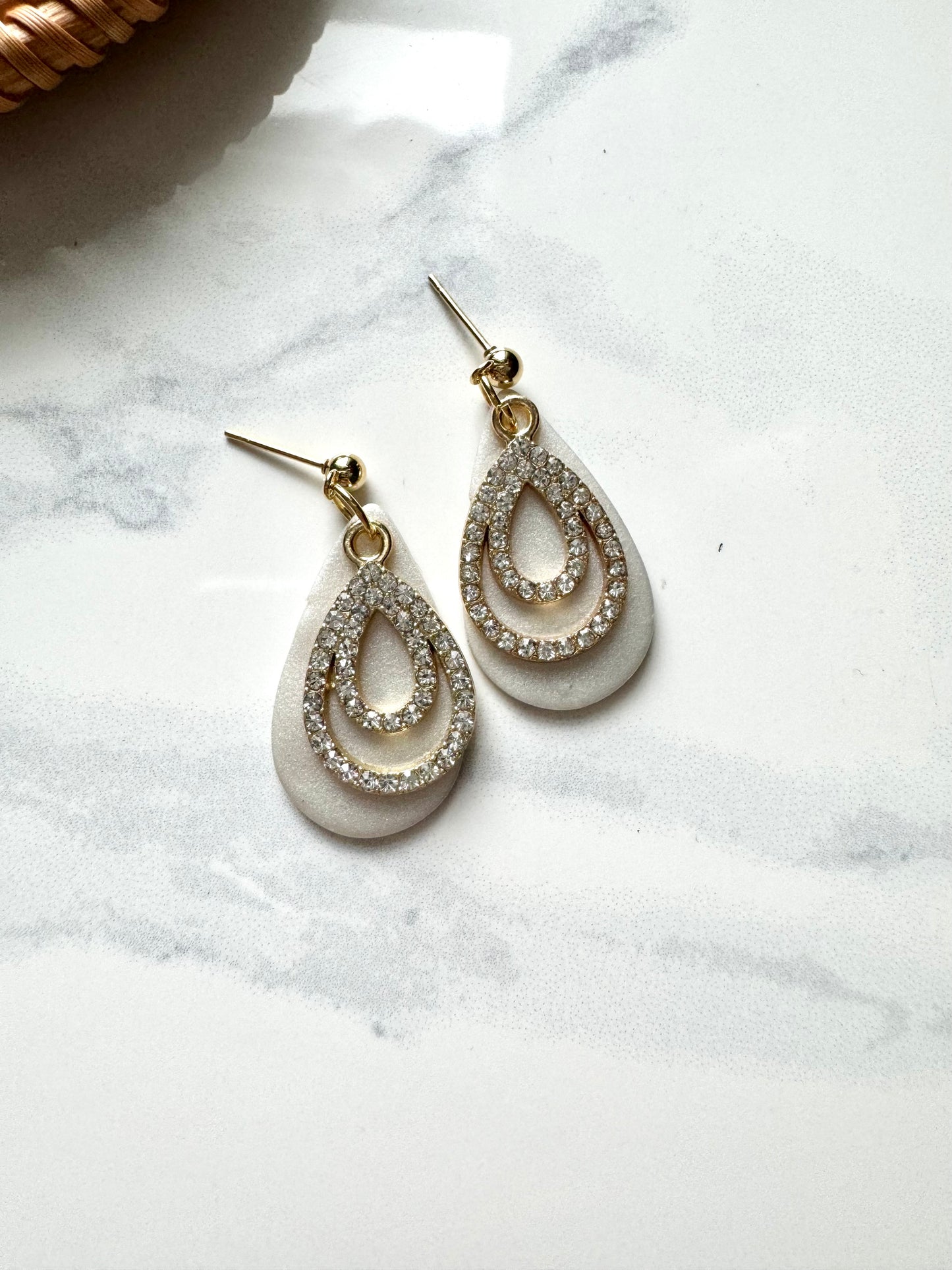 Sparkle Teardrops (Simple Elegance)