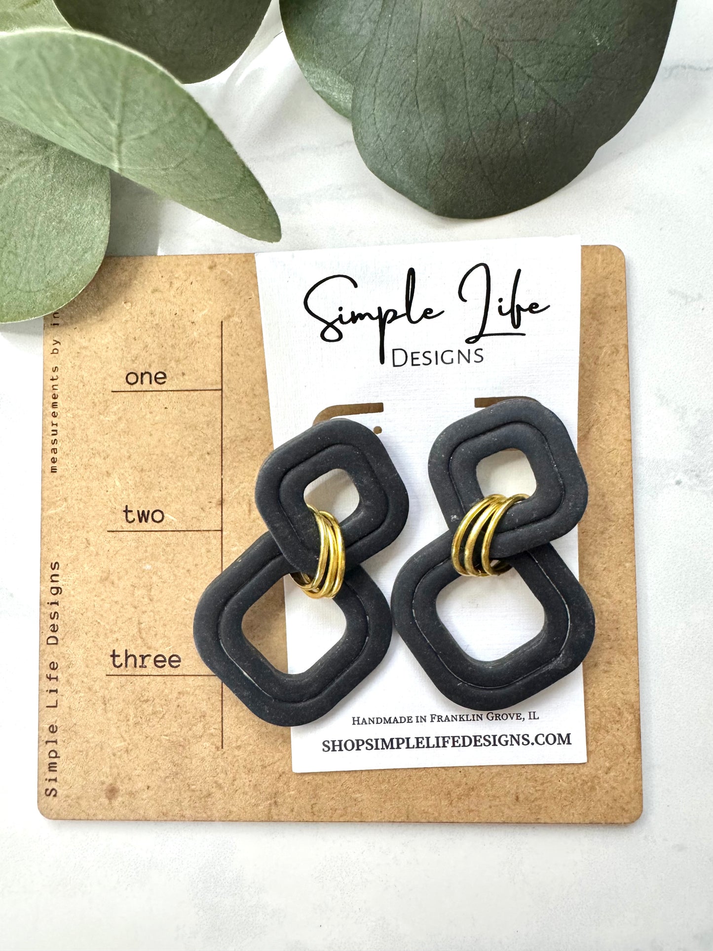 Figure 8 Jumpring Earrings