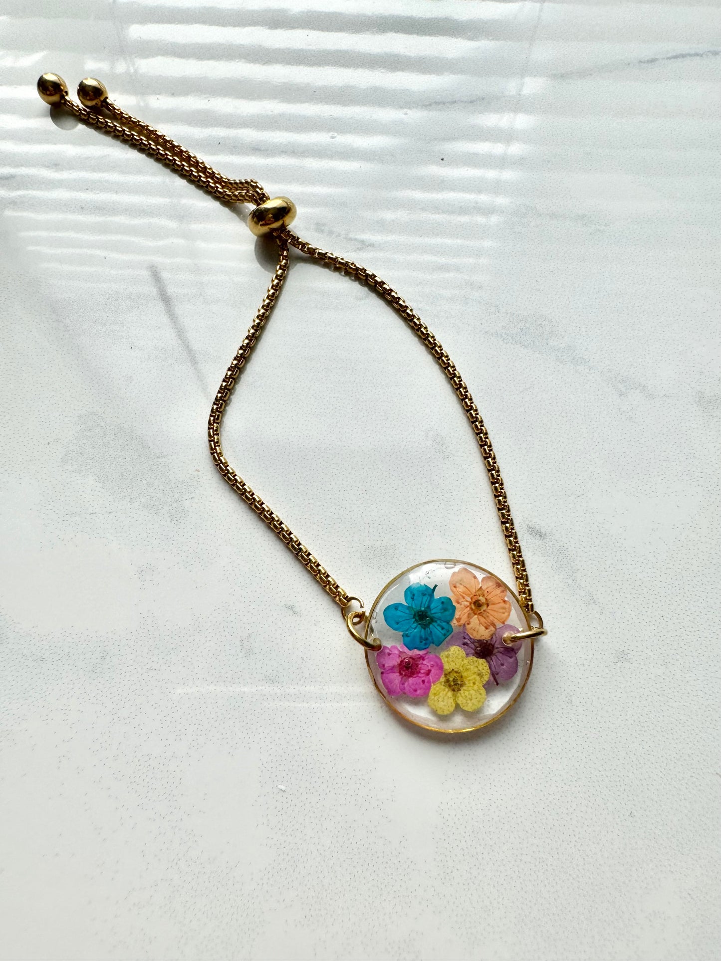 Multi Color Floral Circle Bracelet