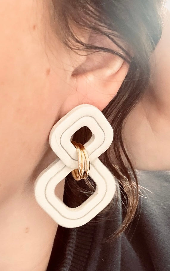 Figure 8 Jumpring Earrings